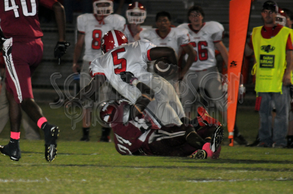 10-10 LHS vs. SPHS 043.JPG - SCRIVENER 300s #1